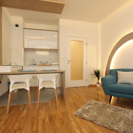 Riviera New Belgrade Apartment, Parking 5 Eur Per Day Ngoại thất bức ảnh