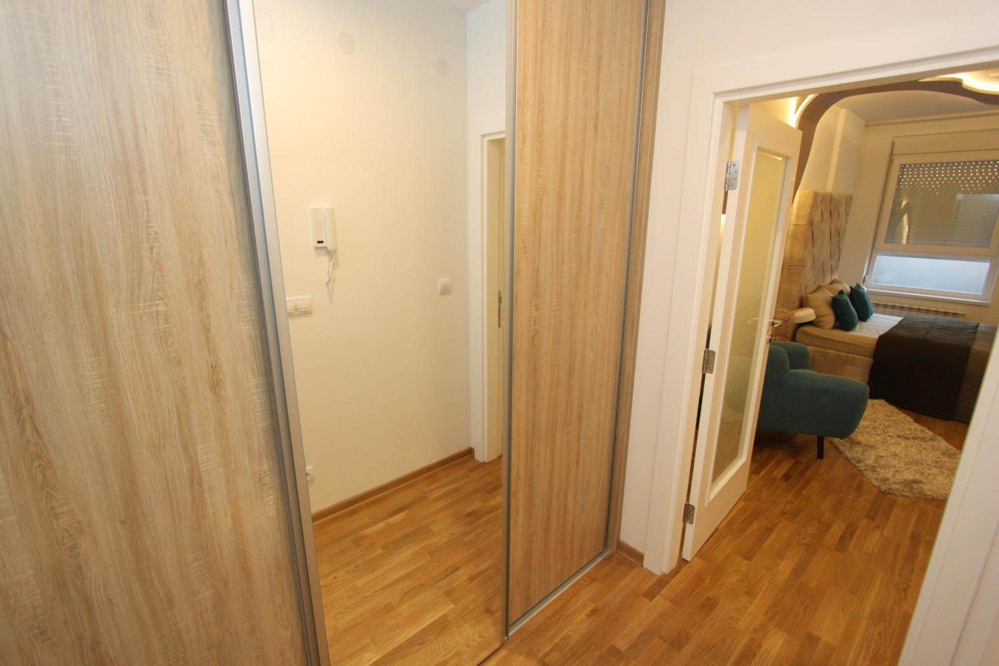 Riviera New Belgrade Apartment, Parking 5 Eur Per Day Ngoại thất bức ảnh