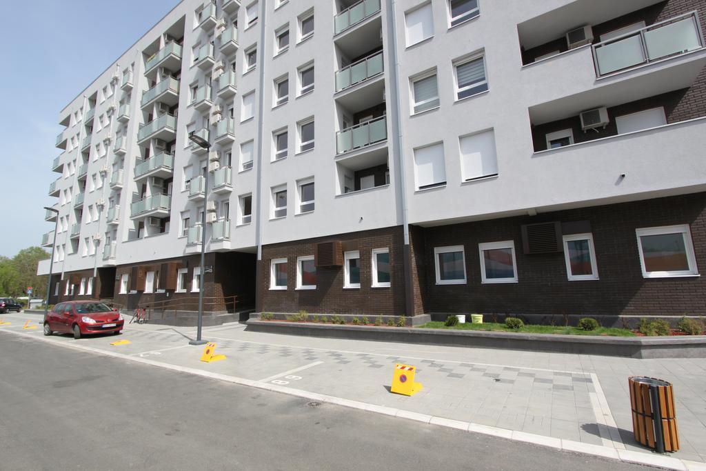 Riviera New Belgrade Apartment, Parking 5 Eur Per Day Ngoại thất bức ảnh