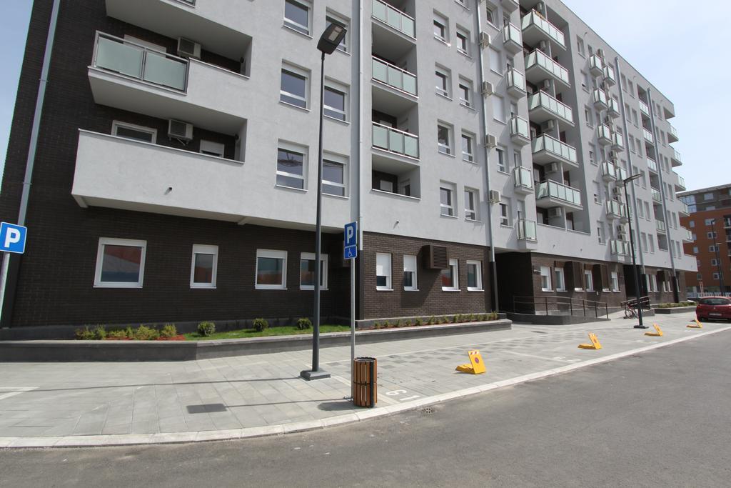 Riviera New Belgrade Apartment, Parking 5 Eur Per Day Ngoại thất bức ảnh